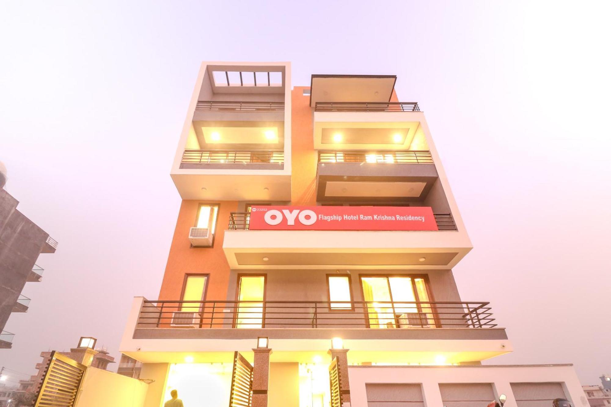 Super Hotel O Comfort Residency Near Artemis Hospital Gurgaon Bagian luar foto